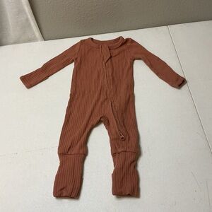 Mila Light Pink Ribbed Zip Footie Organic Cotton 0-3 months EUC